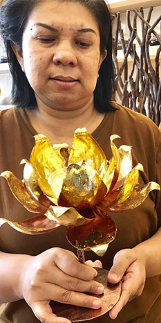 เชิงเทียน-ดอกบัวลงรักปิดทอง-990บาท