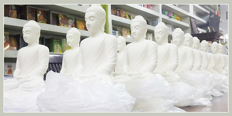 จำหน่ายให้เช่าบูชา พระพุทธรูปปางสมาธิ สีขาว หน้าตัก 7 นิ้ว ราคา 1999 บาท