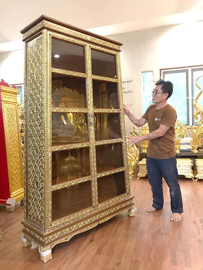 ตู้ไม้สักสำหรับใส่หนังสือพระไตรปิฎก91เล่มภาษาไทย