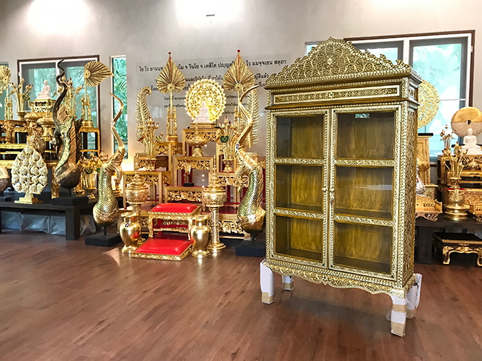 ตู้พระไตรปิฎกสีเหลือง สำหรับใส่หนังสือพระไตรปิฎก ภาษาไทย ราคา 9500
