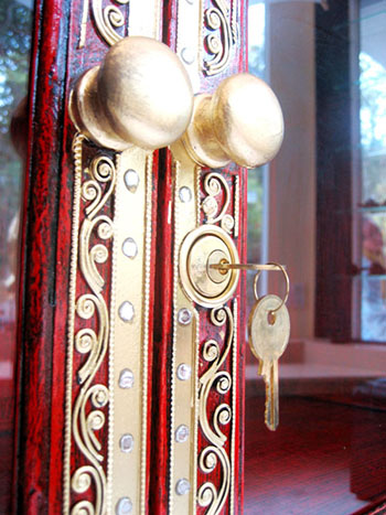 ตู้พระไตรปิฎกแดง ลวดลายทอง ทรงสี่เหลี่ยมคางหมู

สำหรับบรรจุหนังสือพระไตรปิฎก 45 เล่ม // ส.ธรรมภักดี
ราคาตู้พระไตรปิฎก 8,500.- 