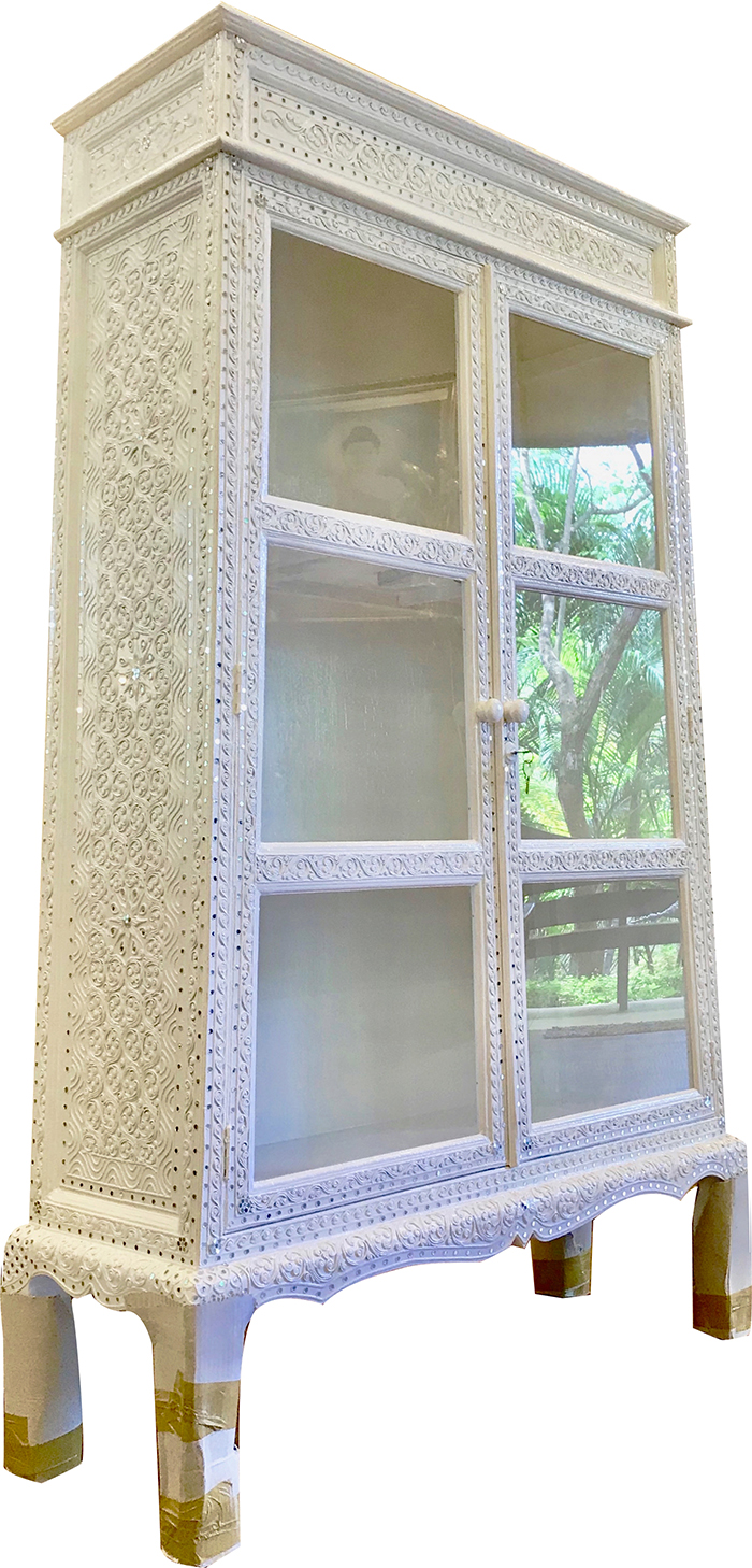 ตู้พระไตรปิฎก สีขาว สำหรับ บรรจุ หนังสือพระไตรปิฎก ภาษาไทยและภาษาบาลี