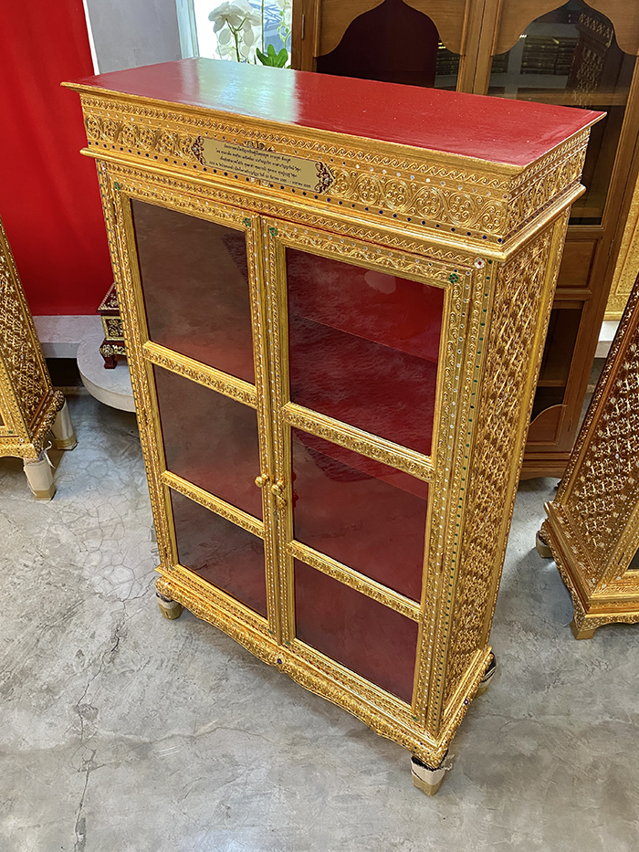 ตู้พระไตรปิฎก ทรงโบราณ ปิดทอง สำหรัรบพระไตรปิฎก ภาษาไทย 45 เล่ม