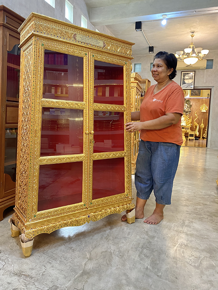 ตู้พระไตรปิฎก ราคา 10000 หนังสือพระไตรปิฎก ภาษาไทย 15000 บาท (บริการจัดส่งทั่วประเทศ)