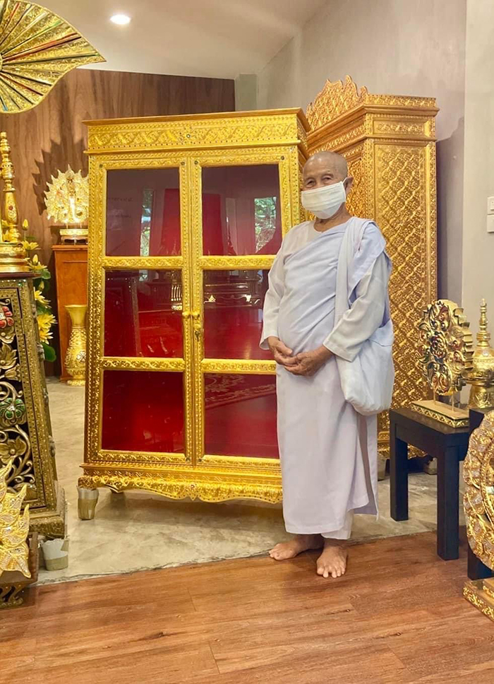 จัดส่ง ตู้พระไตรปิฎก และหนังสือพระไตรปิฎก ทั่วประเทศ