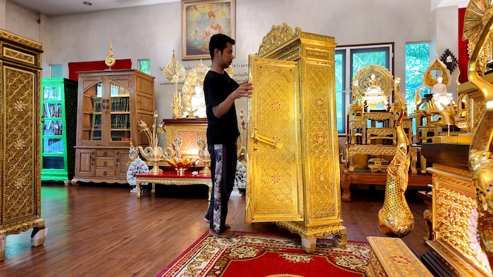 จัดส่งตู้พระไตรปิฎก ทั่วประเทศ โดยศูนย์ส่งพระไตรปิฎก ทั่วไทย