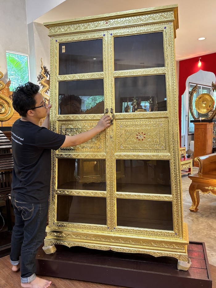 ตู้พระไตรปิฎก ไม้สักทั้งหลัง "คาดทอง" ราคา 35000