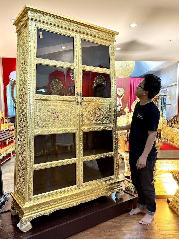 ตู้พระไตรปิฎก ไม้สักทั้งหลัง "คาดทอง" ราคา 35000