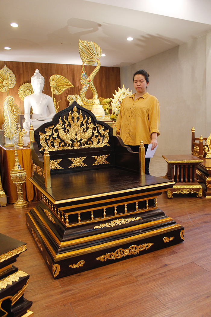 ธรรมาสน์ไม้สักพร้อมโต๊ะข้างทั้งชุด-SETสีดำ
ราคา 35,000 บาท ธรรมาสน์ไม้สักพร้อมโต๊ะข้างทั้งชุด-SETสีดำ
ราคา 35,000 บาท