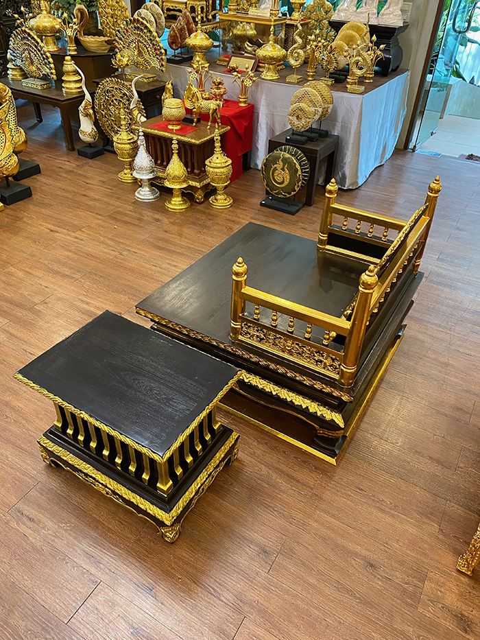 ธรรมาสน์ไม้สักพร้อมโต๊ะข้างทั้งชุด-SETสีดำ
ราคา 35,000 บาท ธรรมาสน์ไม้สักพร้อมโต๊ะข้างทั้งชุด-SETสีดำ
ราคา 35,000 บาท