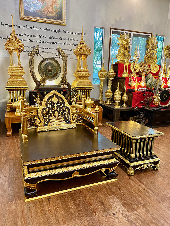 ธรรมาสน์ไม้สักพร้อมโต๊ะข้างทั้งชุด-SETสีดำ
ราคา 35,000 บาท ธรรมาสน์ไม้สักพร้อมโต๊ะข้างทั้งชุด-SETสีดำ
ราคา 35,000 บาท