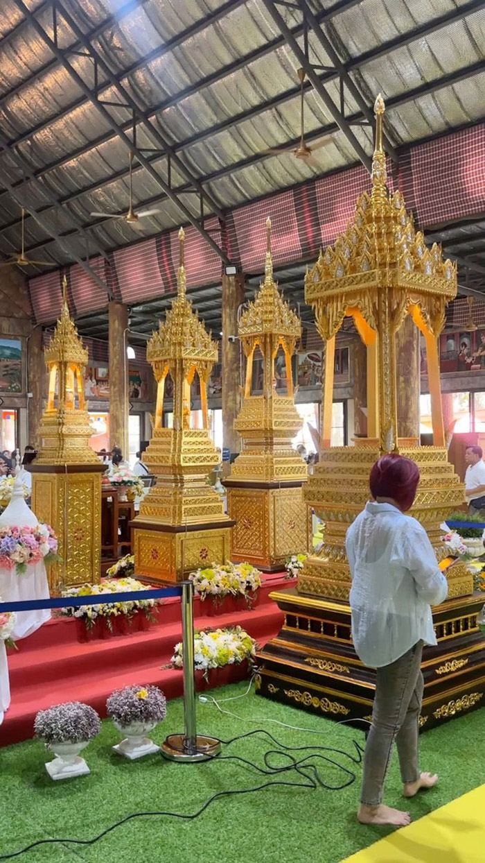 บุษบกไม้สัก จัดส่งถึงวัดป่าคลอง15 โดยทีม trilakbooks หรือ ศูนย์จัดส่งพระไตรปิฎก ทั่วไทย ไตรลักษณ์