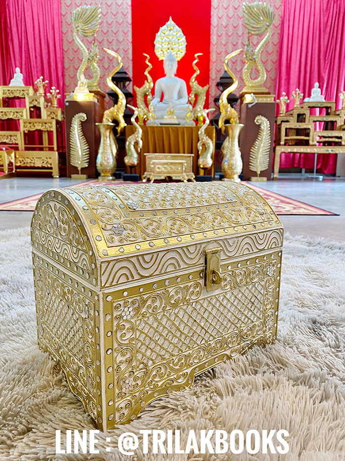 หีบสมบัติมั่งคั่งร่ำรวย สีขาวลายทอง  หีบสมบัติ สำหรับใส่สิ่งของเล็กๆน้อยๆ หรือ สามารถทำเป็นของตกแต่ง ประดับใน ห้องรับแขก หรือ ห้องพระ