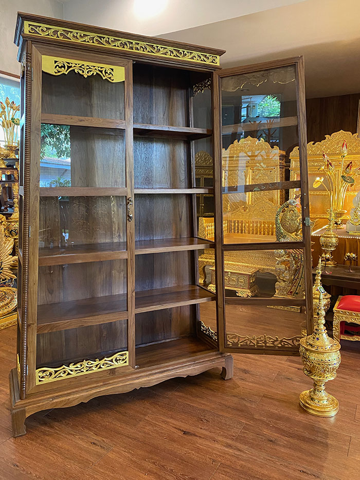 ตู้พระไตรปิกไม้สักทั้งหลัง สำหรับใส่พระไตรปิฎก 91 เล่ม ราคา18900 บาท ตู้พระไตรปิกไม้สักทั้งหลัง สำหรับใส่พระไตรปิฎก 91 เล่ม ราคา18900 บาท