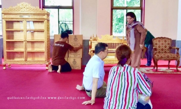 ตู้พระไตรปิฎก ราคา 18000 บาท