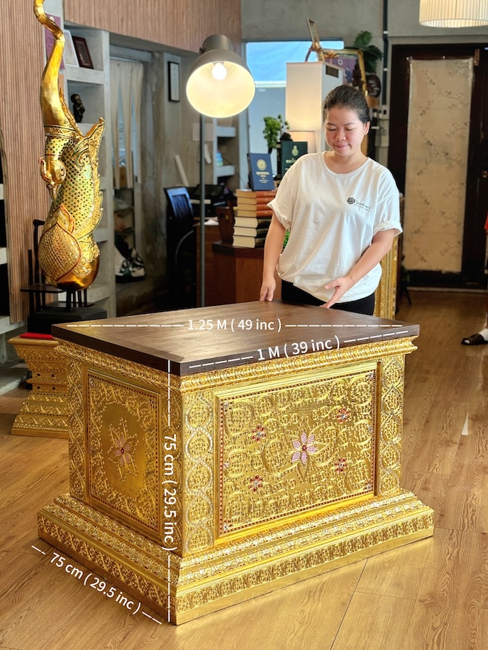 ฐานพระไม้สักทั้งหลัง ปิดทองเดินลายเส้น ลายดอกไม้
ราคา 45000 บาท สำหรับตกแต่งห้องพระ และห้องรับแขก
ตกแต่งบ้าน โรงแรม และรีสอร์ท 