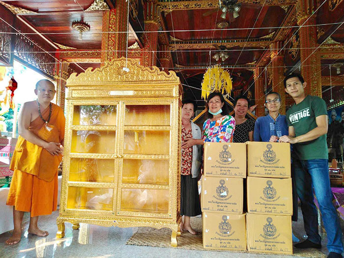 ตู้พระไตรปิฎก ปิดทอง สำหรับใส่หนังสือพระไตรปิฎก 91 เล่ม ภาษาไทย ตู้พระไตรปิฎก ปิดทอง สำหรับใส่หนังสือพระไตรปิฎก 91 เล่ม ภาษาไทย