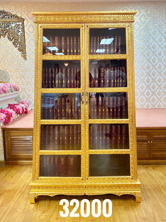 ตู้พระไตรปิฎกไม้สัก ราคา 32000 บาท