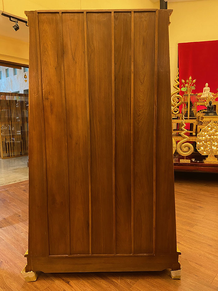 ตู้พระไตรปิฎกไม้สัก ราคา 32000 บาท