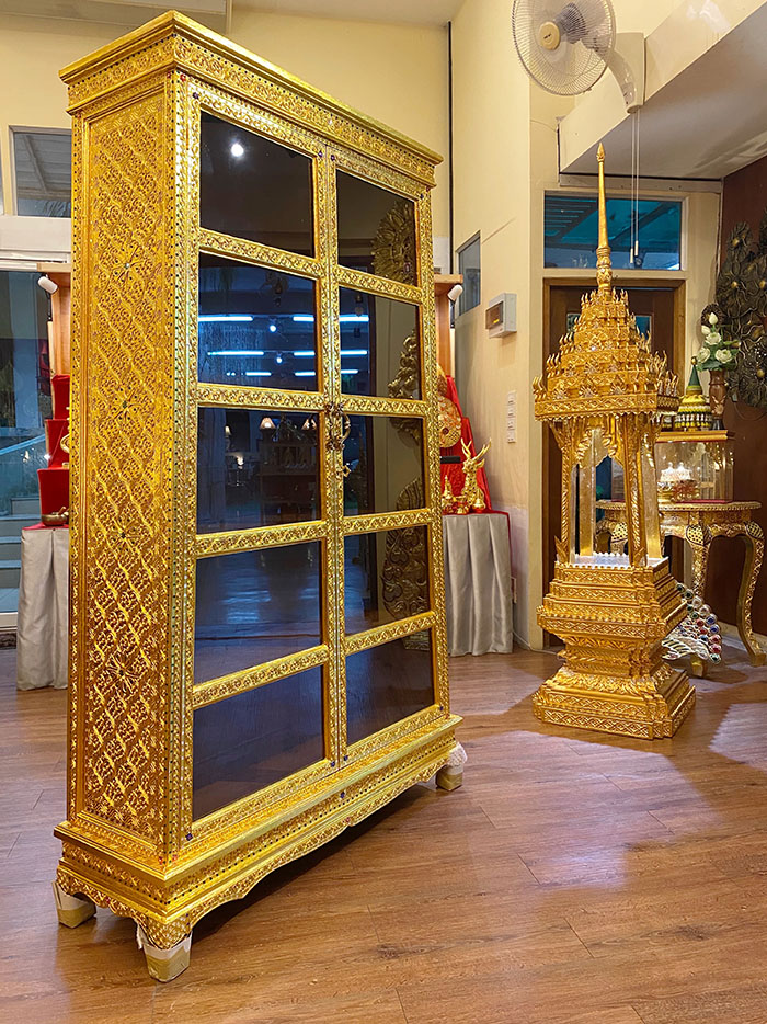 ตู้พระไตรปิฎกไม้สัก ราคา 32000 บาท
