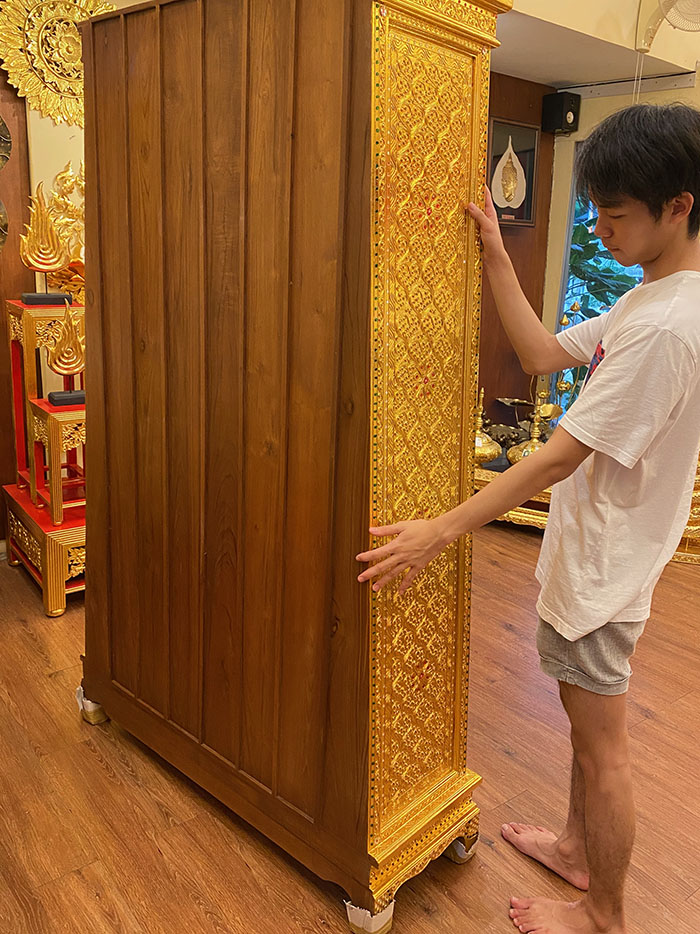 ตู้พระไตรปิฎกไม้สัก ราคา 32000 บาท