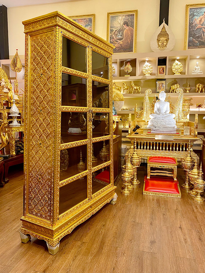 ตู้พระไตรปิฎกไม้สัก ราคา 32000 บาท