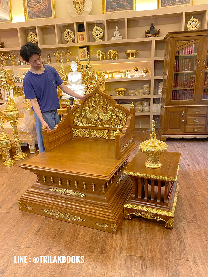 ธรรมาสน์ ไม้สักปิดทอง ทั้งชุด พร้อมโต๊ะข้าง
งานไม้แกะสลักด้วยงานฝีมือทาทอง
ราคา 43,000 บาท