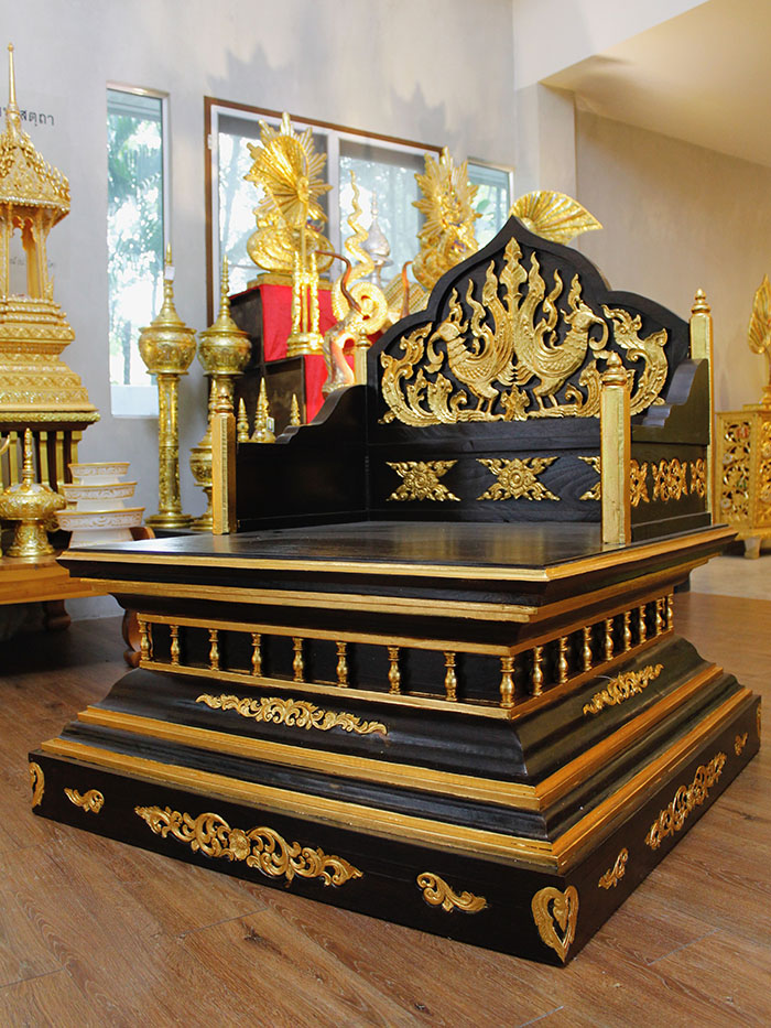 ธรรมาสน์ไม้สักแกะสลักสีดำ35000บาท ธรรมาสน์ไม้สักแกะสลักสีดำ35000บาท