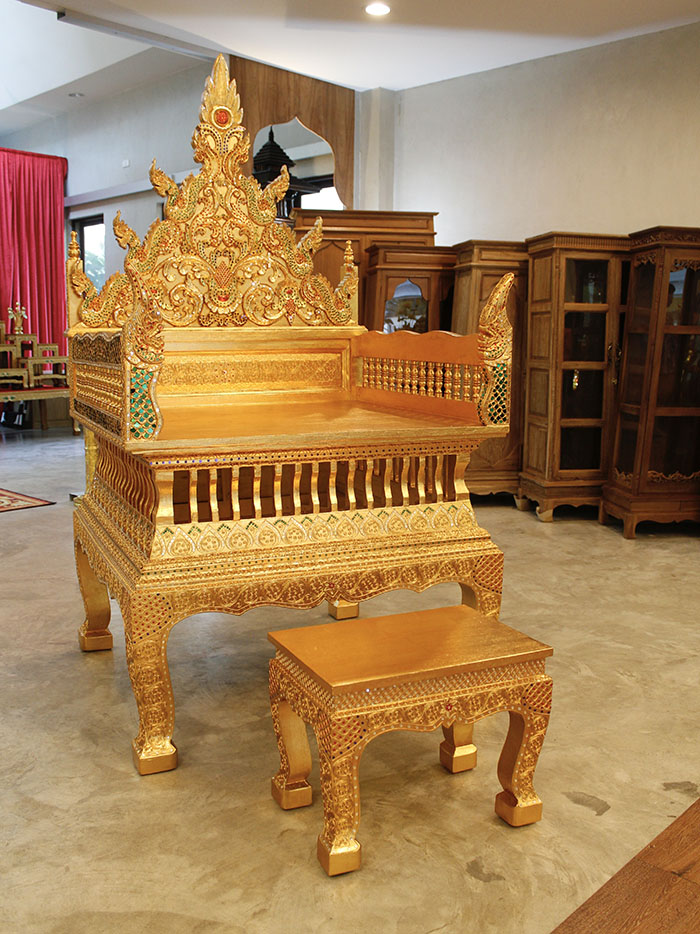 ธรรมาสน์ไม้สักปิดทอง ราคา 55000 บาท